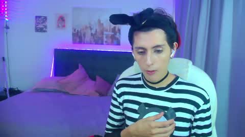 goth_minerva online show from April 21, 1:39 pm