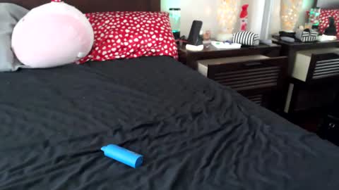 gothbaby305 online show from March 5, 4:57 pm