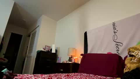 Snapshot of gothbaby305 chatting on May 7, 1:44 am gothbaby305 online show from May 7, 1:44 am