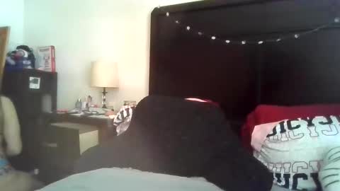 Snapshot of gothbaby305 chatting on May 29, 3:54 pm gothbaby305 online show from May 29, 3:54 pm