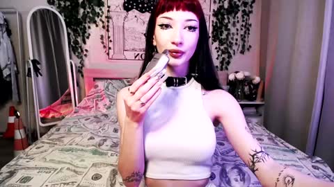 Snapshot of gothdesss chatting on February 2, 12:09 am    online show from February 2, 12:09 am