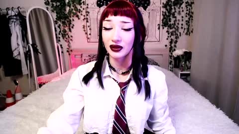 Snapshot of gothdesss chatting on February 5, 3:02 am    online show from February 5, 3:02 am