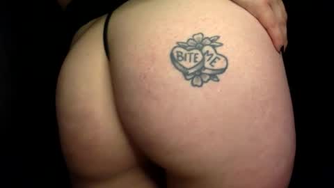 Snapshot of gothgoddessrose666 chatting on June 2, 3:41 am Goddessr0se online show from June 2, 3:41 am