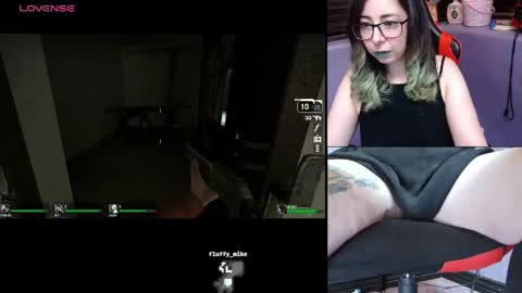 gothic_cutie online show from April 21, 7:50 pm