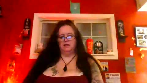 Snapshot of gothickmaiden chatting on July 4, 2:18 am GothickMaiden online show from July 4, 2:18 am