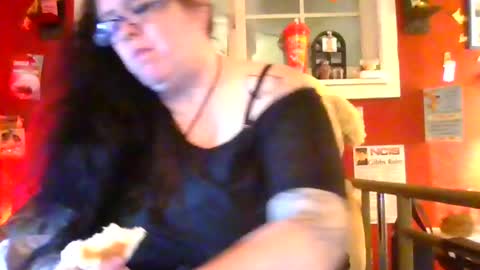 Snapshot of gothickmaiden chatting on July 7, 2:14 am GothickMaiden online show from July 7, 2:14 am