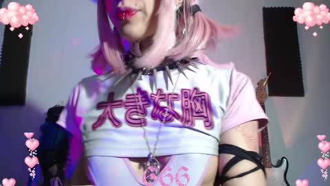 Snapshot of gothicute chatting on January 6, 6:14 am online show from January 6, 6:14 am