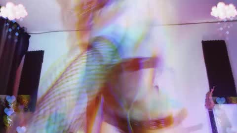 Snapshot of gothicute chatting on November 7, 2:39 pm online show from November 7, 2:39 pm