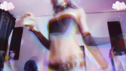 Snapshot of gothicute chatting on November 29, 1:30 am online show from November 29, 1:30 am