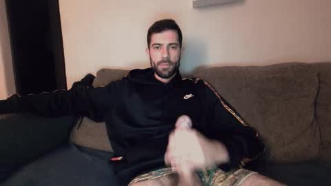 gottalovelatinas online show from November 17, 6:35 pm