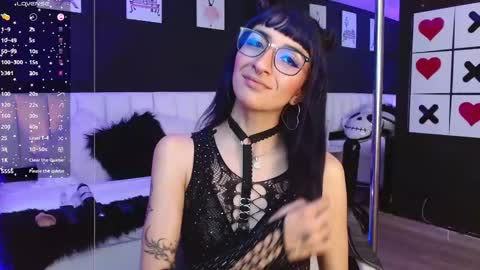 Snapshot of gotthic_met chatting on February 18, 4:04 am Meredith Alessandra online show from February 18, 4:04 am