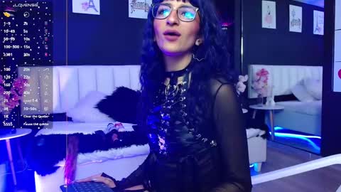 Snapshot of gotthic_met chatting on March 11, 10:40 am Meredith Alessandra online show from March 11, 10:40 am