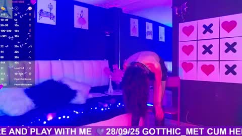 Snapshot of gotthic_met chatting on September 29, 4:50 am Meredith Alessandra online show from September 29, 4:50 am