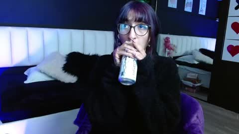 Meredith Alessandra online show from April 16, 3:51 am