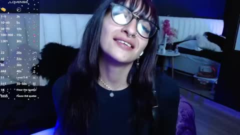 Meredith Alessandra online show from April 17, 4:37 am