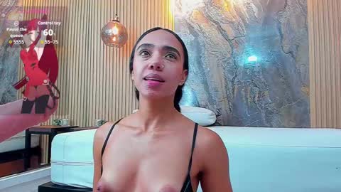 Snapshot of grace_daviss chatting on October 28, 2:20 pm GRACE online show from October 28, 2:20 pm