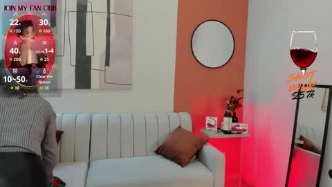 Zuly online show from November 30, 6:34 pm