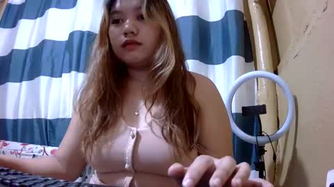 gracias2002 online show from September 11, 10:15 am