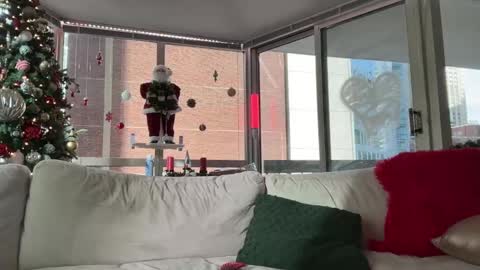 Gracie Mae online show from December 21, 8:10 pm