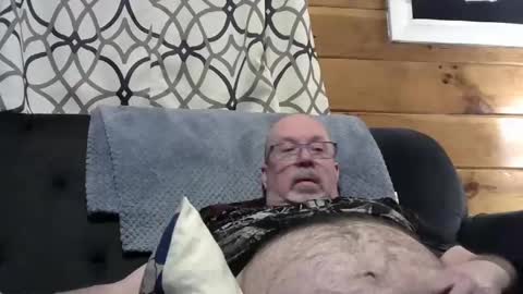 granitebuckeye1969 online show from February 13, 2:56 am