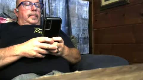 granitebuckeye1969 online show from October 18, 12:02 am