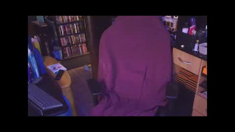 Snapshot of granitecock71 chatting on January 18, 6:24 am Christopher online show from January 18, 6:24 am