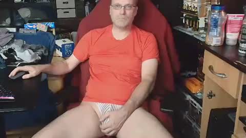 Snapshot of granitecock71 chatting on October 11, 1:27 am Christopher online show from October 11, 1:27 am