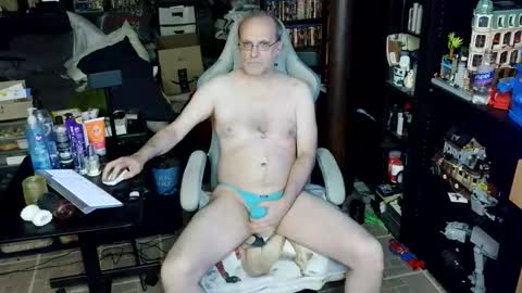 Snapshot of granitecock71 chatting on May 23, 1:44 am Christopher online show from May 23, 1:44 am