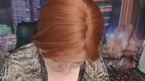 Snapshot of gray_swann chatting on May 22, 8:14 pm Ray online show from May 22, 8:14 pm