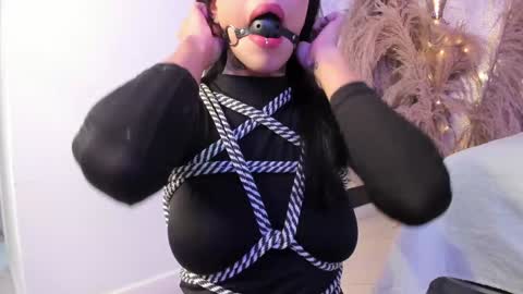 Snapshot of grayce_blossoms24 chatting on December 27, 8:39 pm grayce blossoms24 online show from December 27, 8:39 pm