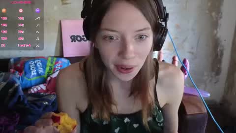 graylovescookies online show from July 27, 8:21 am
