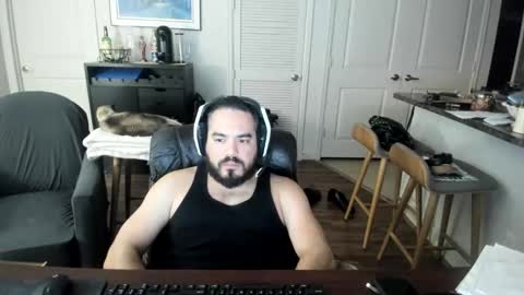 Snapshot of greasejockey88 chatting on November 17, 7:47 am greasejockey88 online show from November 17, 7:47 am