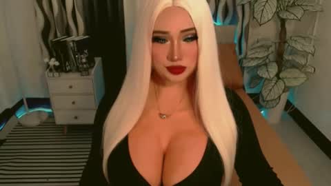 PAULATHEONE online show from November 27, 7:10 am