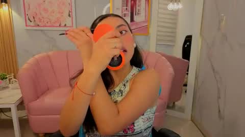 Snapshot of grecia_soler_a chatting on June 10, 12:59 pm Grecia online show from June 10, 12:59 pm