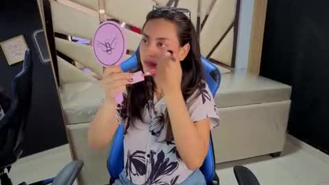 Snapshot of grecia_soler_a chatting on July 6, 12:57 pm Grecia online show from July 6, 12:57 pm