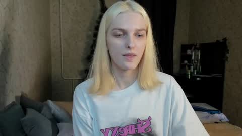 Snapshot of green_tea666 chatting on January 7, 3:02 pm Lilith online show from January 7, 3:02 pm