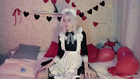 Snapshot of green_tea666 chatting on February 12, 12:01 pm Lilith online show from February 12, 12:01 pm