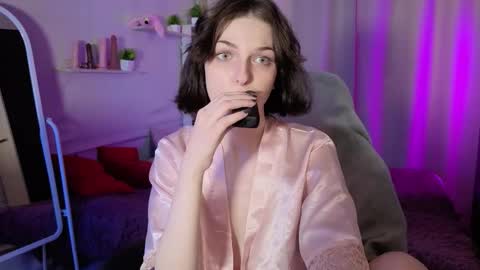 Snapshot of green_tea666 chatting on September 27, 3:33 am Lilith online show from September 27, 3:33 am