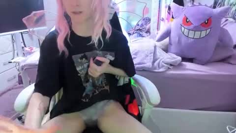 GreenEyedLovexo online show from February 24, 9:02 pm