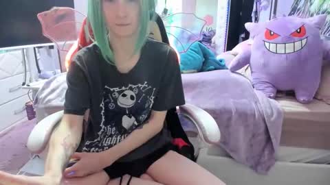 GreenEyedLovexo online show from April 19, 8:55 pm