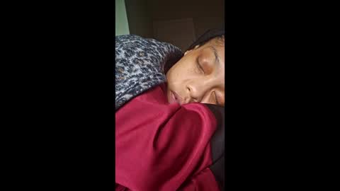 greeneyedmonsta8 online show from March 7, 3:09 pm