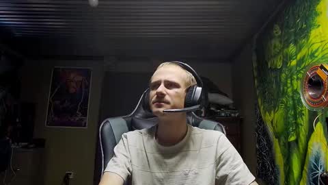 Greenlungs8195 online show from November 14, 9:41 am