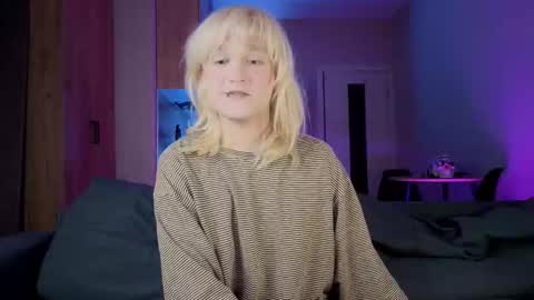 Greg-independent model online show from September 12, 9:04 pm