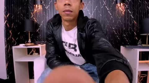 GregorySforza online show from November 15, 12:02 pm