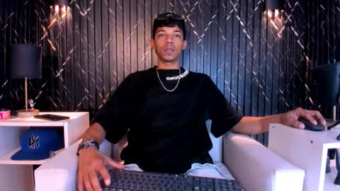 GregorySforza online show from December 17, 6:36 pm