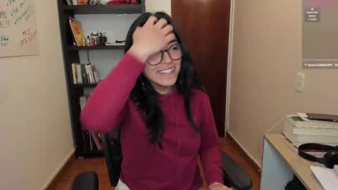 Snapshot of gretagat chatting on October 6, 2:31 am Greta online show from October 6, 2:31 am