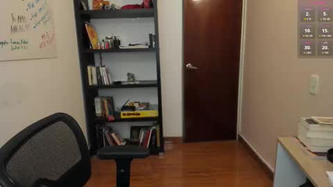 Snapshot of gretagat chatting on October 7, 4:31 am Greta online show from October 7, 4:31 am