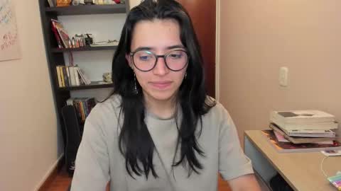 Snapshot of gretagat chatting on November 28, 4:04 am Greta online show from November 28, 4:04 am