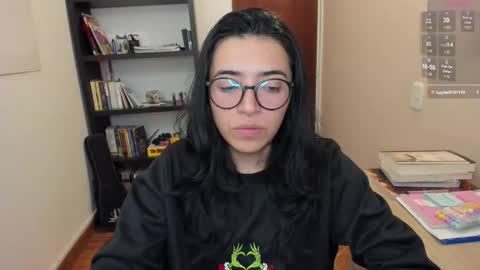 Snapshot of gretagat chatting on December 15, 4:28 am Greta online show from December 15, 4:28 am