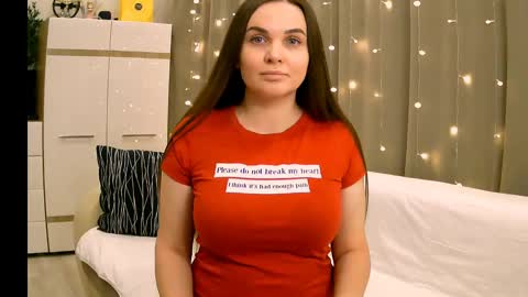 GretaGrant online show from December 6, 11:00 am